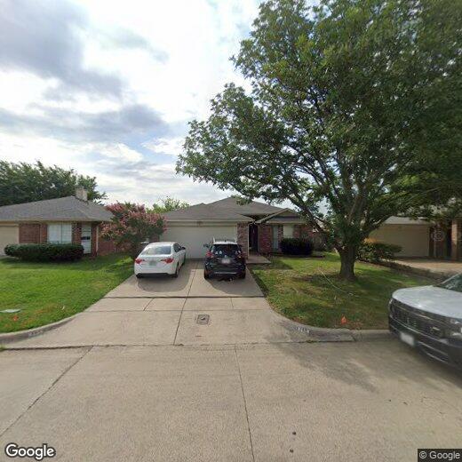 8154 Spruce Valley Dr, Fort Worth, TX 76137