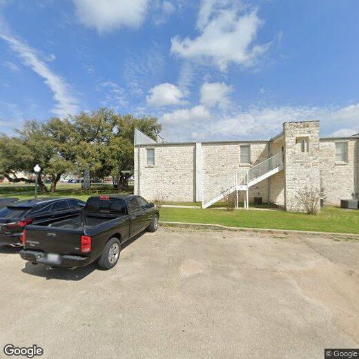 Primary Photo - 805 N Main St
