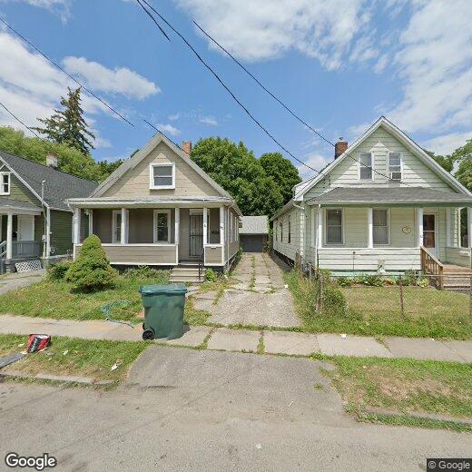 Primary Photo - 80 Evergreen St