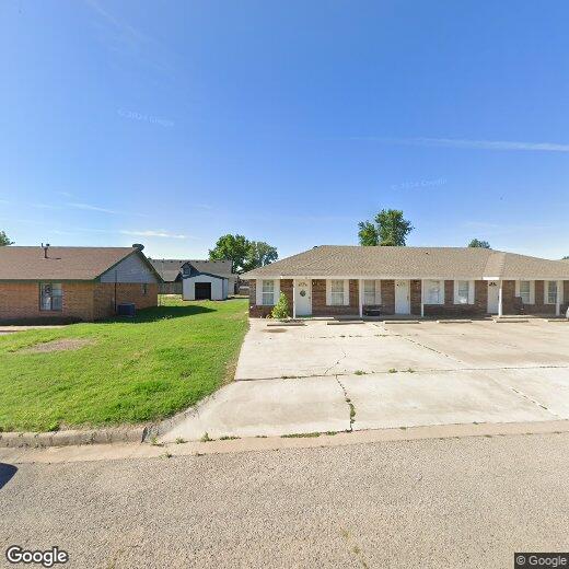 2301 Lynn Ln, Weatherford, OK 73096 Townhome Rentals in Weatherford