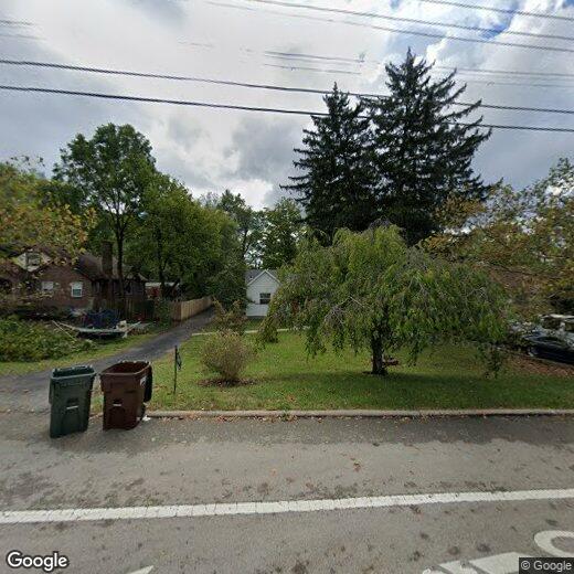 Primary Photo - 7099 Beechmont Ave