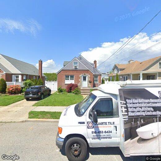Foto principal - 1066 Russell St