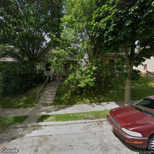 Primary Photo - 1116 W Keefe Ave