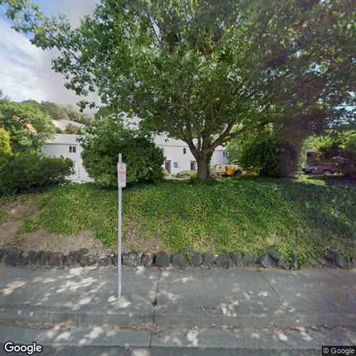 Foto principal - 721 SE Meadowlark Ave