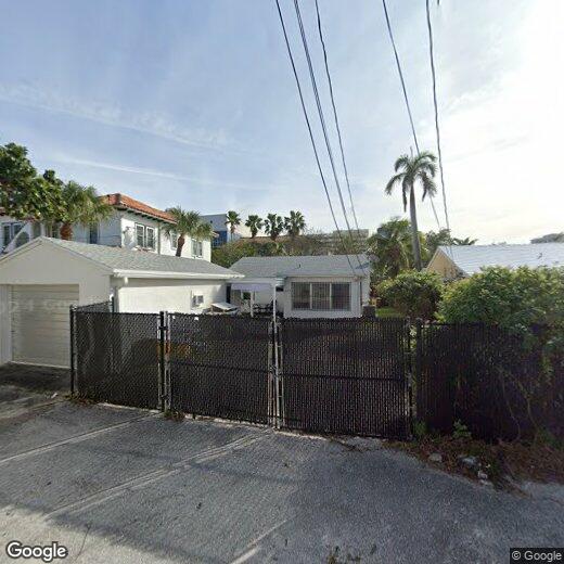 Primary Photo - 239 8th St