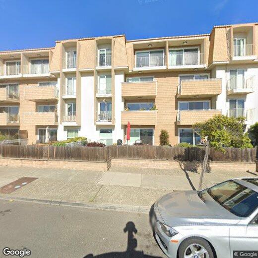 Primary Photo - 933 Shoreline Dr