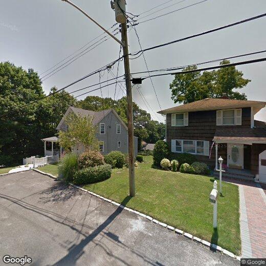 3 Pine St, Glen Head, NY 11545 Townhouse for Rent in Glen Head, NY