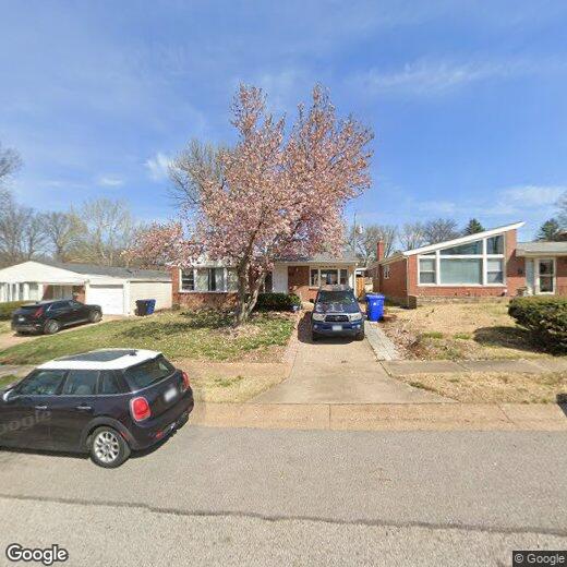 7143 Willow Tree Ln, University City, MO 63130 House for Rent in