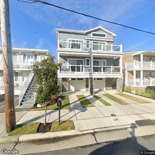 214 N Jefferson Ave, Margate City, NJ 08402 Apartment for Rent in