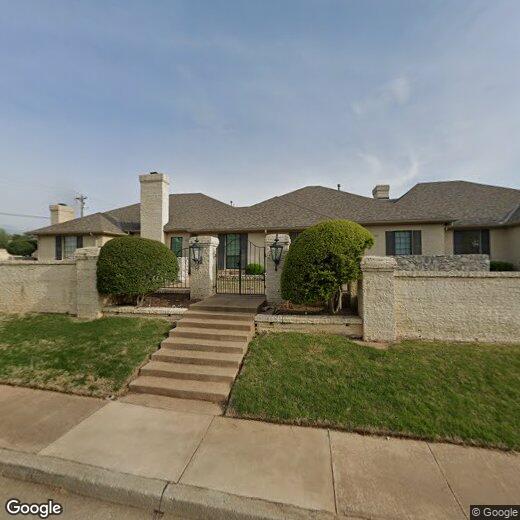 Primary Photo - 2100 Cobblestone Ct
