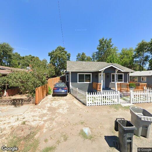 Primary Photo - 470 Martin St