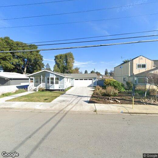 Primary Photo - 2160 Menalto Ave