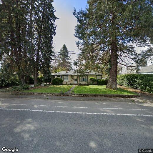 321 SW Bridge St, Grants Pass, OR 97526 House Rental in Grants Pass, OR