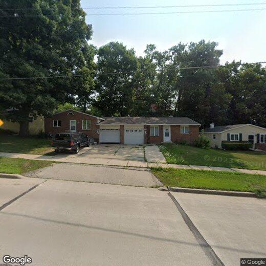 2055 Packerland Dr, Green Bay, WI 54304 Townhome Rentals in Green Bay