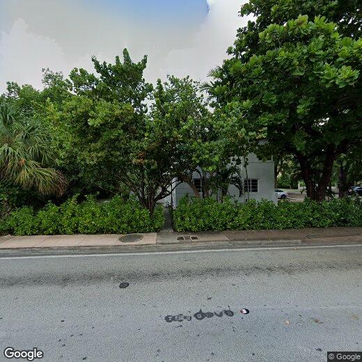 Primary Photo - 400 Alcazar Ave