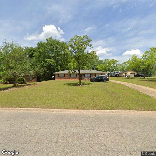 Primary Photo - Nice 3 BR house in walking distance to Tro...