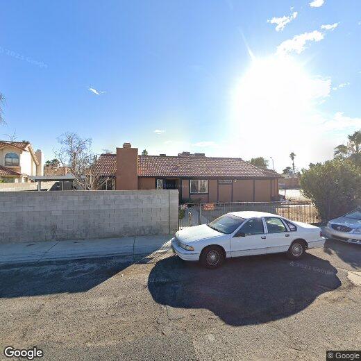 Foto principal - 720 N Linn Ln