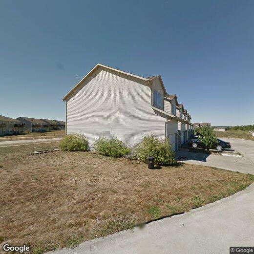 1599 ponds edge Townhome Rentals in North Liberty IA