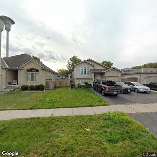 10 SUNRISE Crescent, Middlesex County, ON N5V 4W2 House for Rent in