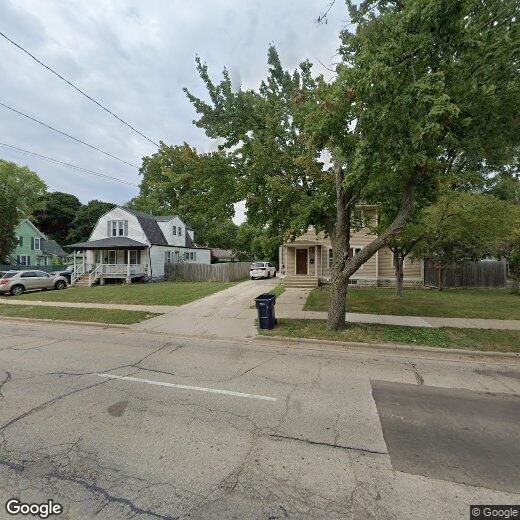Primary Photo - 813 E Memorial Dr