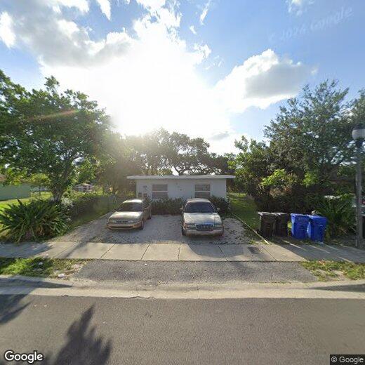 Foto principal - 634 NW 12th Ave