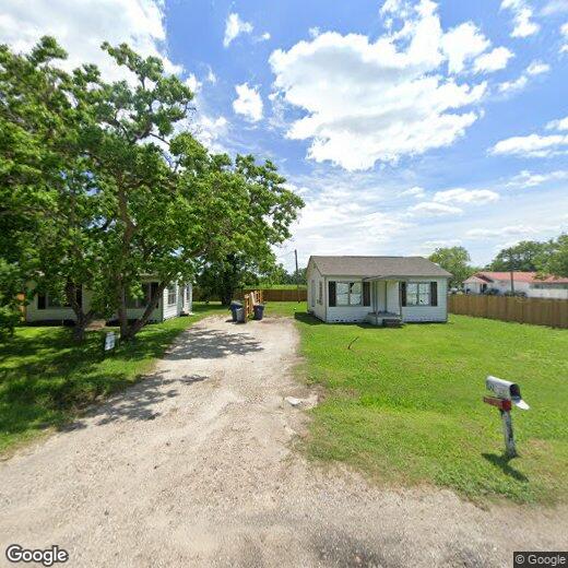 213 S Wilson St, Brazoria, TX 77422 House for Rent in Brazoria, TX