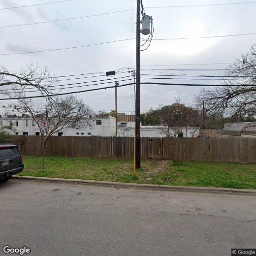Primary Photo - 1217 1/2 W 39th St