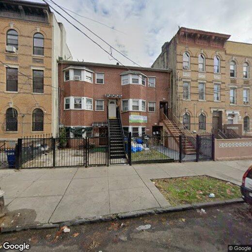 Foto principal - 301 Wyona St