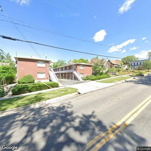 Primary Photo - 229 E St