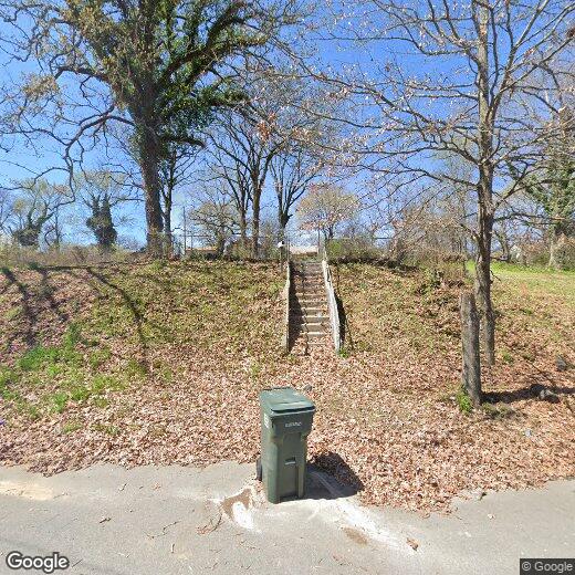Foto principal - 2820 Marshall St