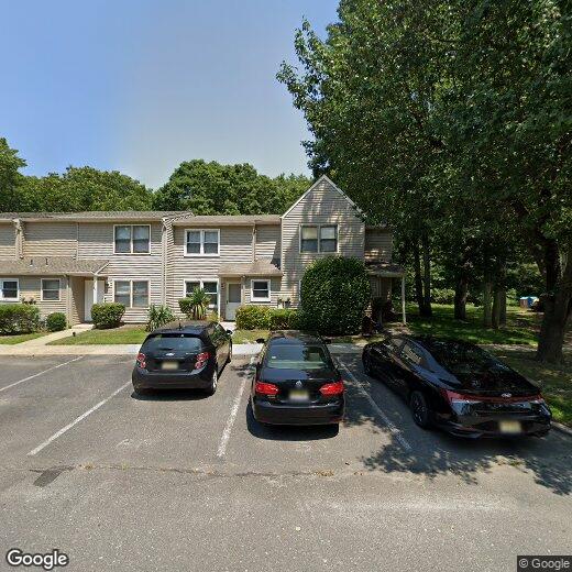 Foto principal - 60 Tavistock Dr