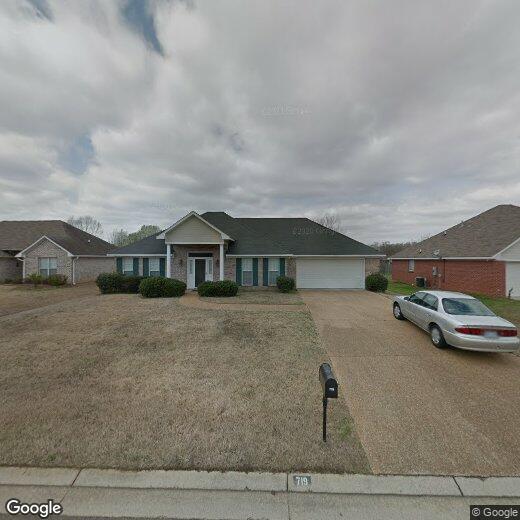 Primary Photo - 719 Prominence Dr