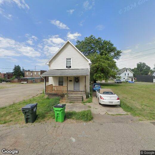 511 4th St SE, Massillon, OH 44646 House for Rent in Massillon, OH