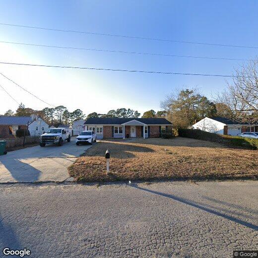 Foto principal - 1217 Castle Dr