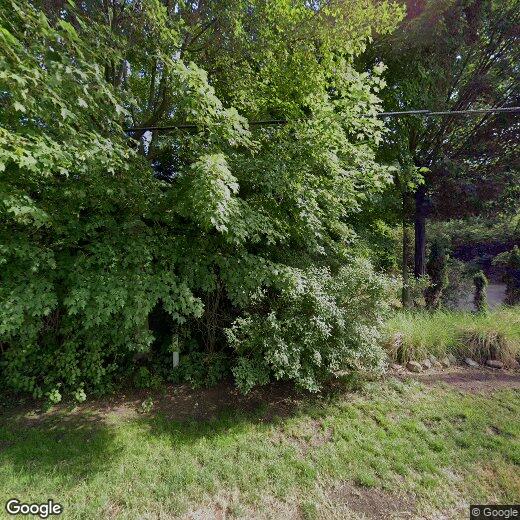 Primary Photo - 3501 Lake Dr SE