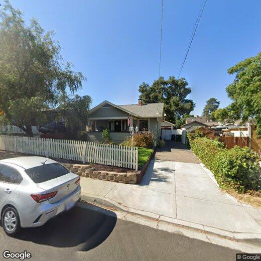 Primary Photo - 242 E 9th Ave