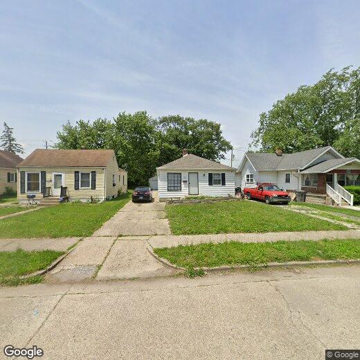 Foto principal - Near Eastside 3BR Home w/Garage!