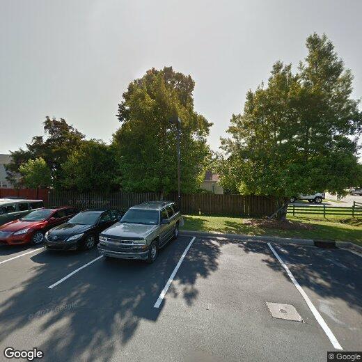 Primary Photo - 210 E Doris Ave