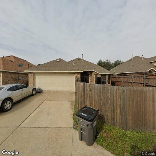 Foto principal - 2002 Gardenridge Dr