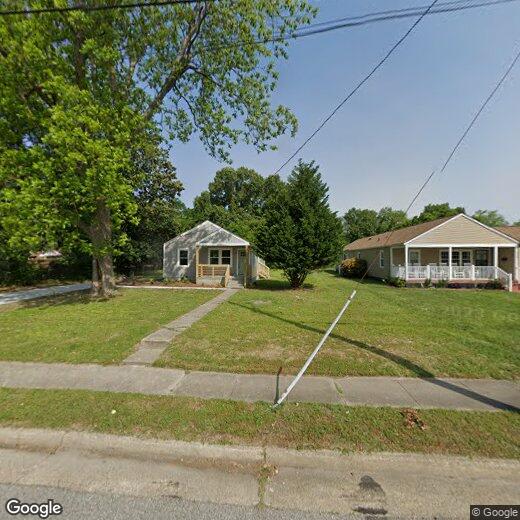 Primary Photo - 2701 Jamestown Ave