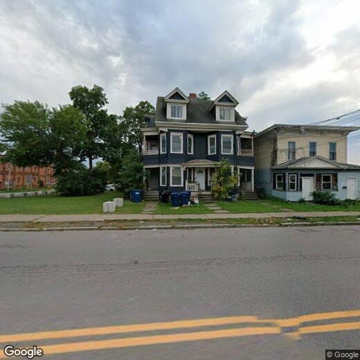 1509 N Salina St, Syracuse, NY 13208 Room for Rent in Syracuse, NY