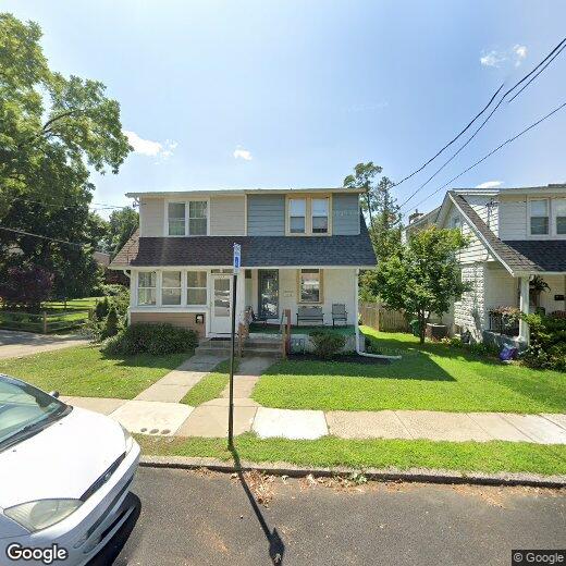 Foto principal - 114 W 5th St