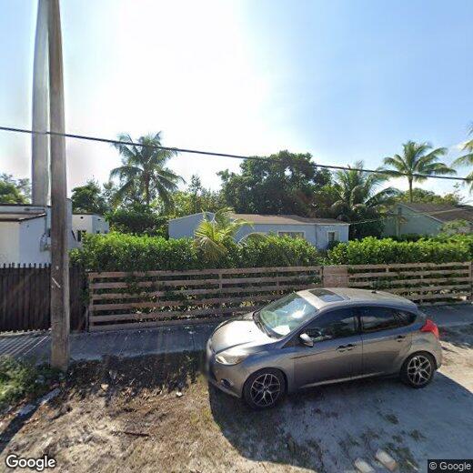 Foto principal - 26 NE 70th St