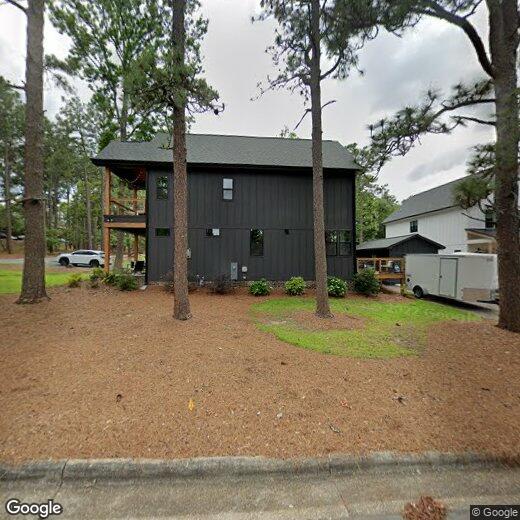 Primary Photo - 690 N Rdg St