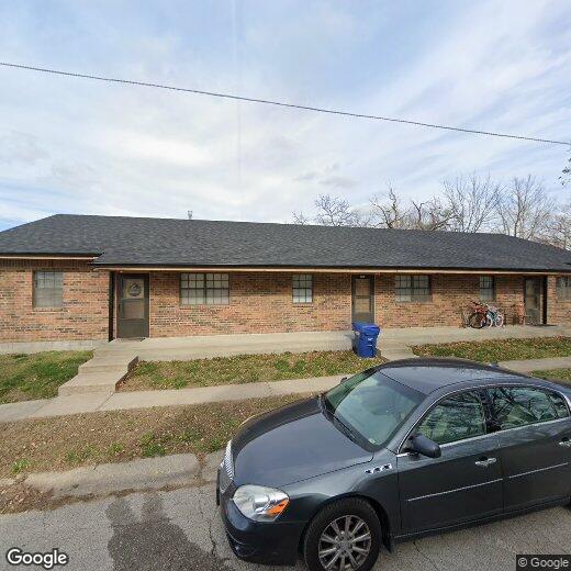 100 E Brasfield St, Smithville, MO 64089 Condo for Rent in Smithville