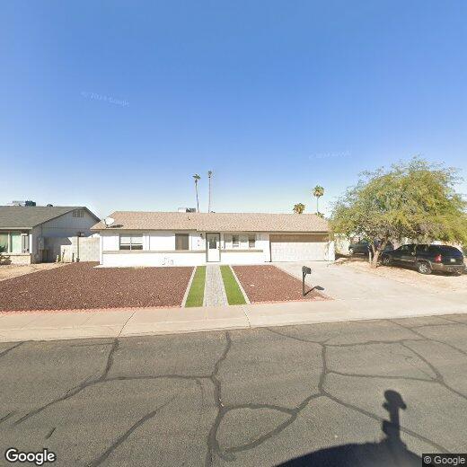 Primary Photo - Stunning 5-Bedroom Home in Tempe: Modern U...