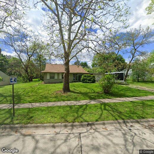 Foto principal - 2310 Pinecrest Ave