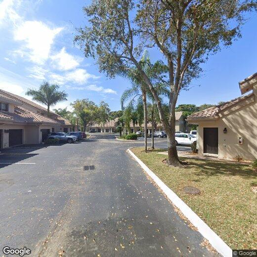 Foto principal - 16360 Malibu Dr