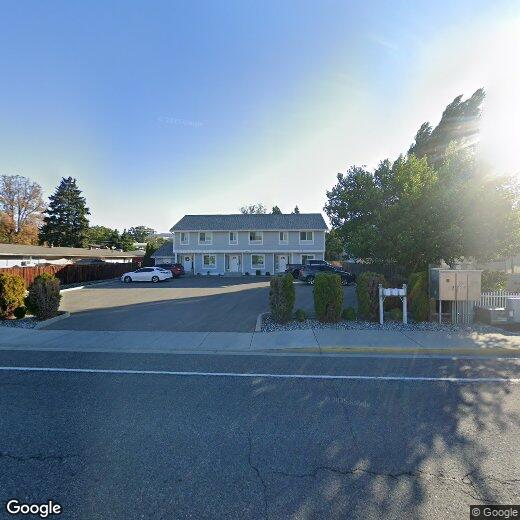 216224 6th St NE Unit 224 6th St NE, East Wenatchee, WA 98802 Room