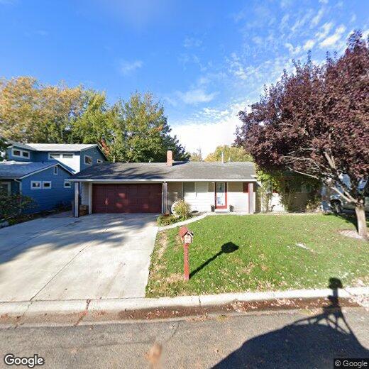 Primary Photo - 3417 N Red Oak Dr